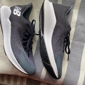 Women’s FuelCell Propel V1 Running Shoes Size 9 Black